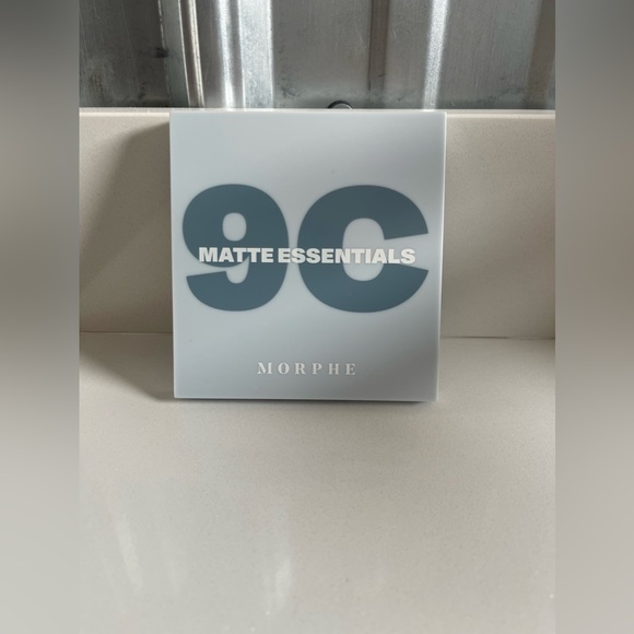 MORPHE NWT 9C Matte Essentials Artistry Palette 9 Cool Colors Eyeshadow Makeup - Picture 2 of 5